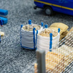 1/87 10 GROTE ZAKKEN (04/25)*