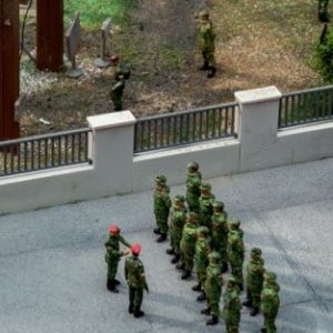 1/87 KAZERNE-HEKWERK