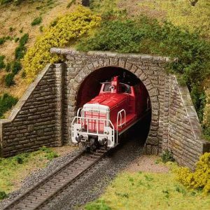 1/87 TUNNELINGANG