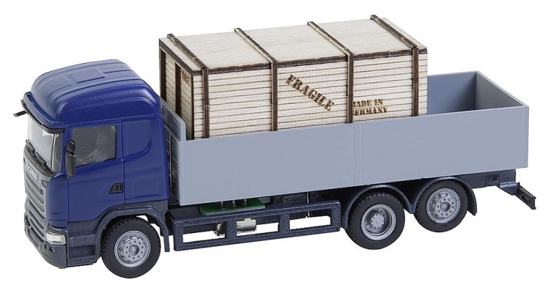 1/87 VRACHTWAGEN SCANIA R 13 HL LAADBAK MET HOUTEN KIST