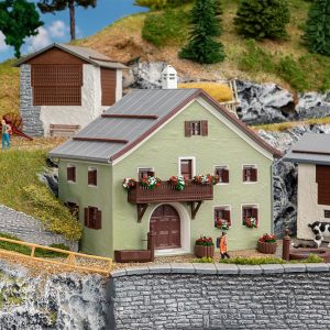 1/87 WOONHUIS IN STIJL VAN ENGADIN